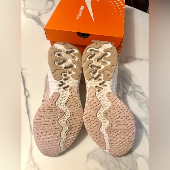 Nike Renew Women's Pink Running Shoes - Picture 6 of 7